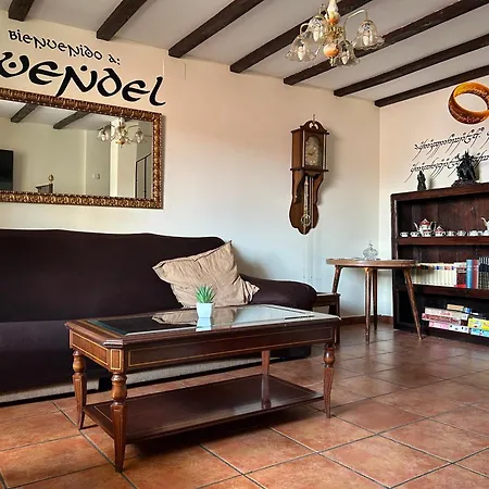 Holiday home Casa Rivendel - Fantasia, Confort Y Naturaleza Poyales Del Hoyo